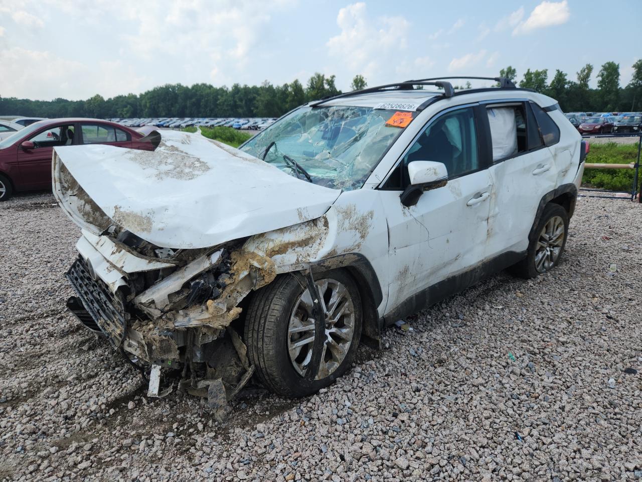 2024 TOYOTA RAV4 XLE PREMIUM | 2T3C1RFV3RW345243 | UPCARS
