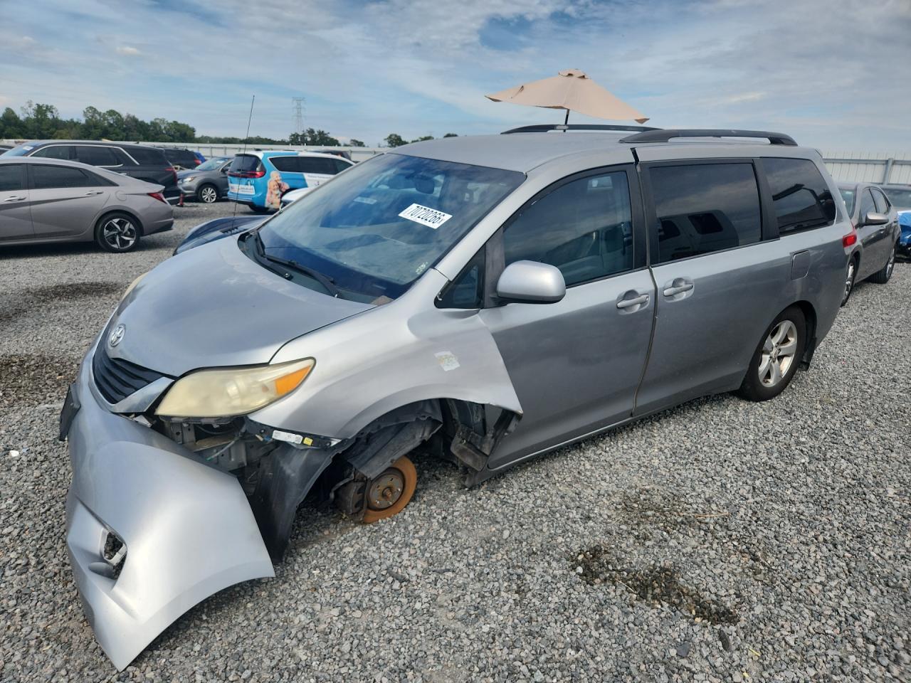 2011 TOYOTA SIENNA LE | 5TDKK3DC3BS041134 | UPCARS