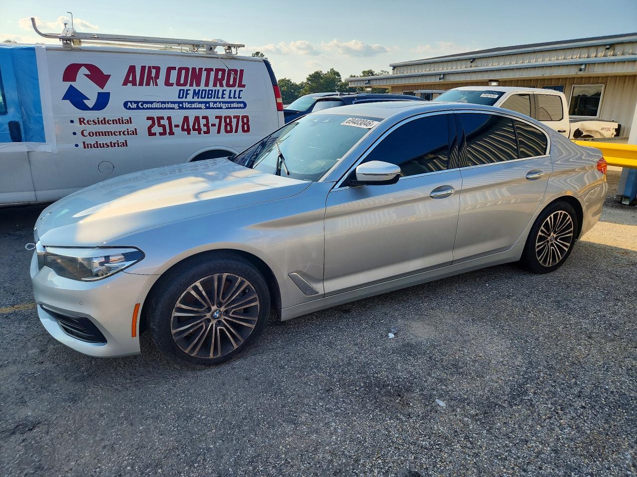 2018 BMW 5 SERIES I | WBAJA5C55JG898140 | UPCARS