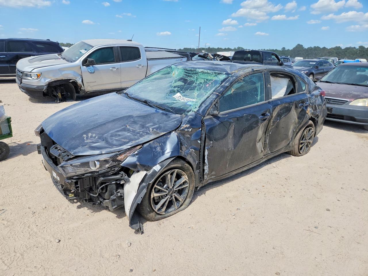 2023 KIA FORTE LXS | 3KPF24AD1PE571785 | UPCARS