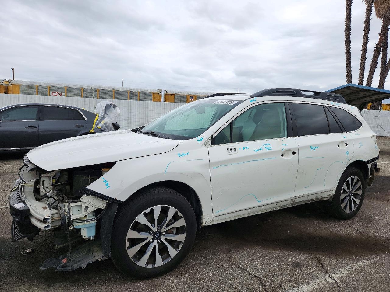 2015 SUBARU OUTBACK 3.6R LIMITED | 4S4BSENC2F3278372 | UPCARS