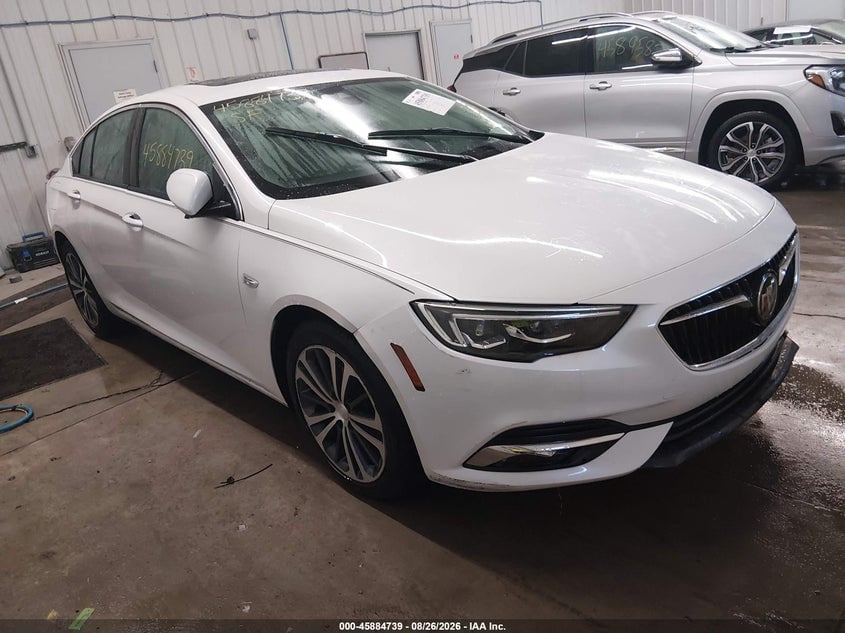 2018 BUICK REGAL SPORTBACK ESSENCE | W04GP6SX5J1096558 | UPCARS