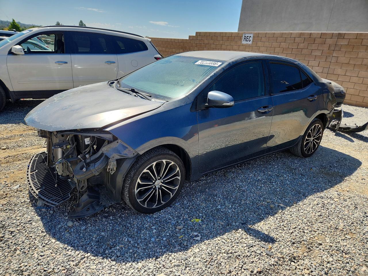 2015 TOYOTA COROLLA S PLUS | 5YFBURHE1FP243901 | UPCARS