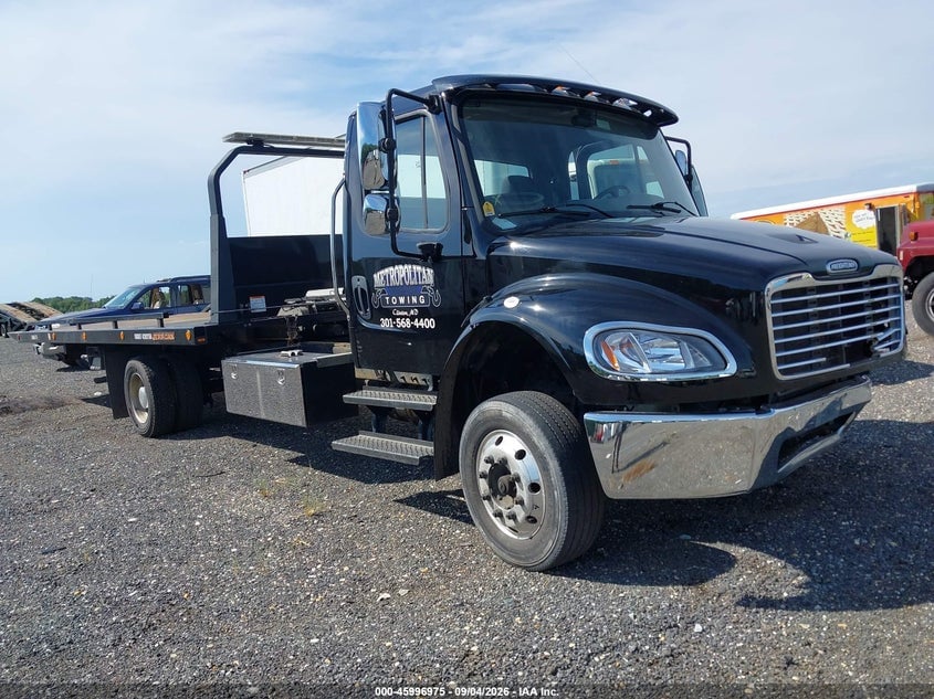 2022 FREIGHTLINER M2 106 | 1FVACVFD0NHND9682 | UPCARS