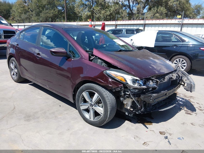 2018 KIA FORTE LX | 3KPFL4A74JE166793 | UPCARS