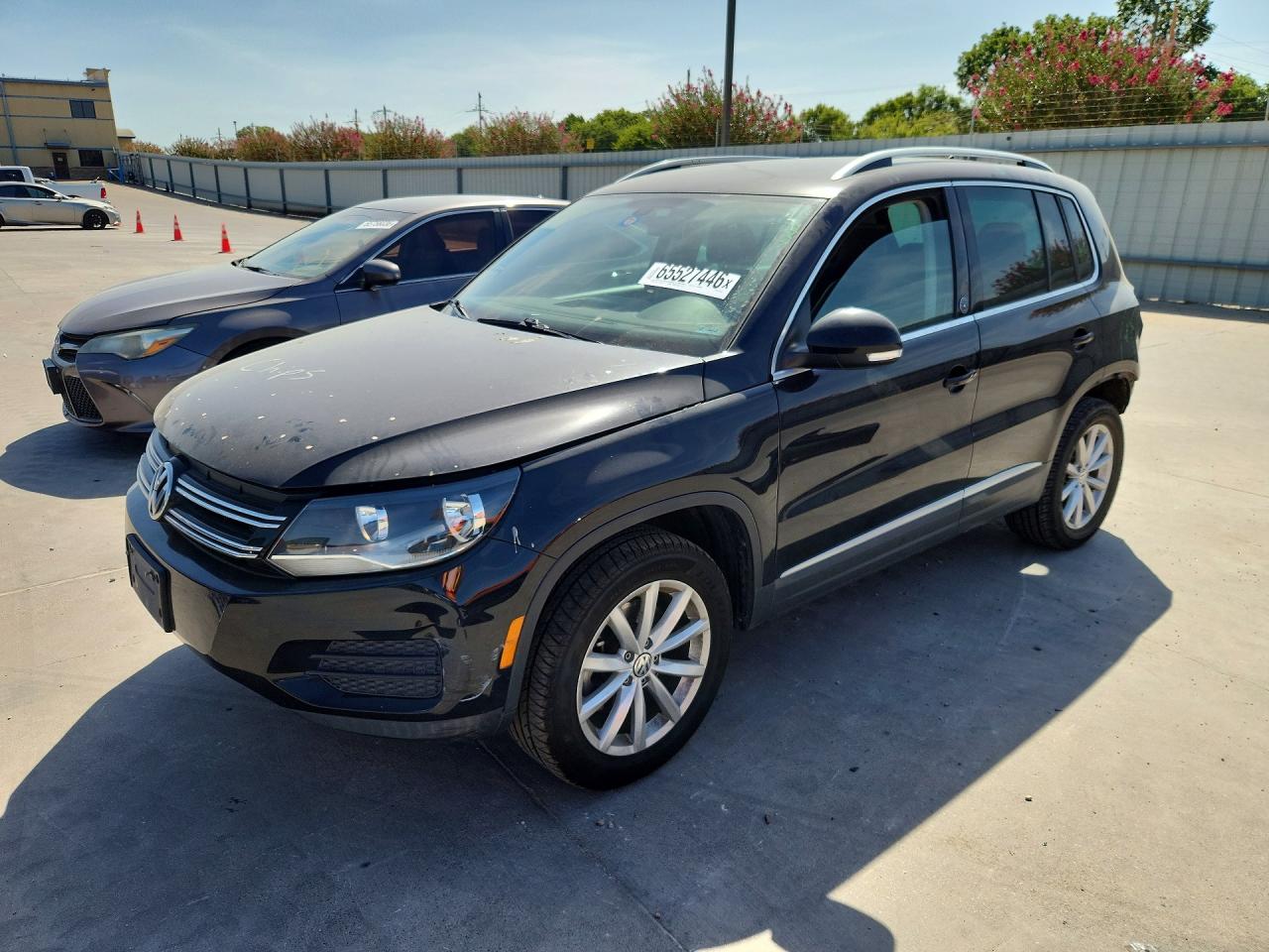 2017 VOLKSWAGEN TIGUAN WOLFSBURG | WVGRV7AX7HK017645 | UPCARS