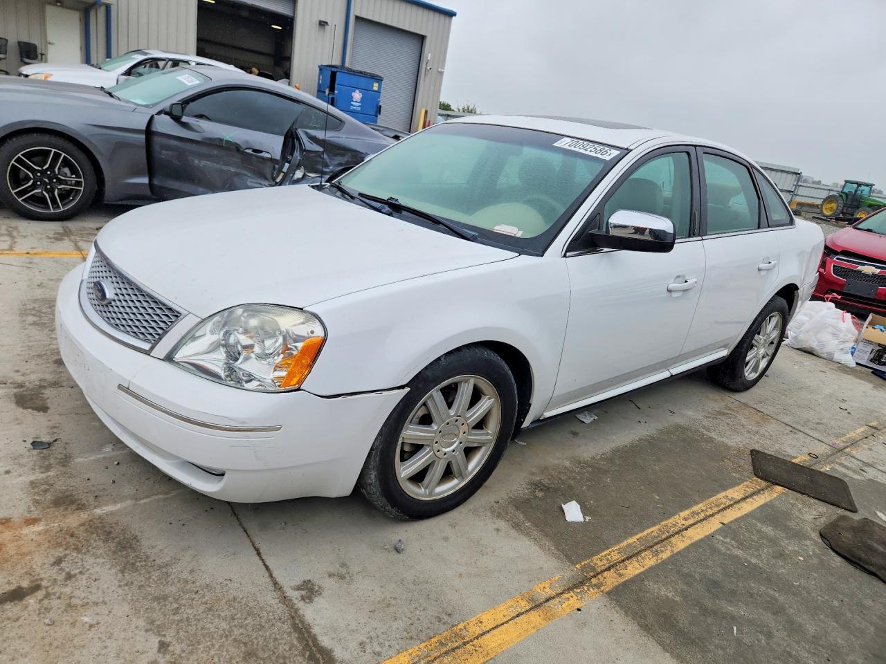 2006 FORD FIVE HUNDR LIMITED | 1FAHP25166G182692 | UPCARS