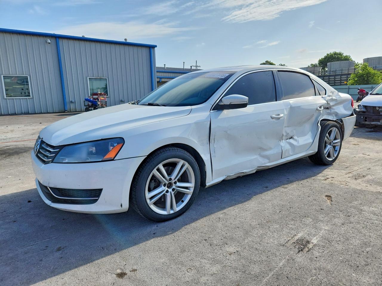 2014 VOLKSWAGEN PASSAT SE | 1VWBH7A35EC010013 | UPCARS