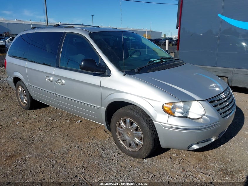 2005 CHRYSLER TOWN & COUNTRY LIMITED | 2C4GP64L95R267197 | UPCARS