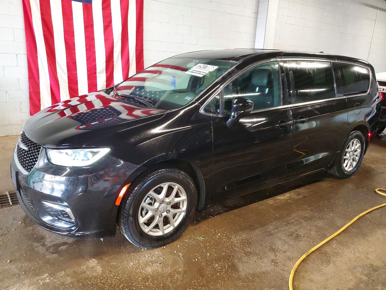 2025 CHRYSLER PACIFICA SELECT | 2C4RC1BG0SR584097 | UPCARS