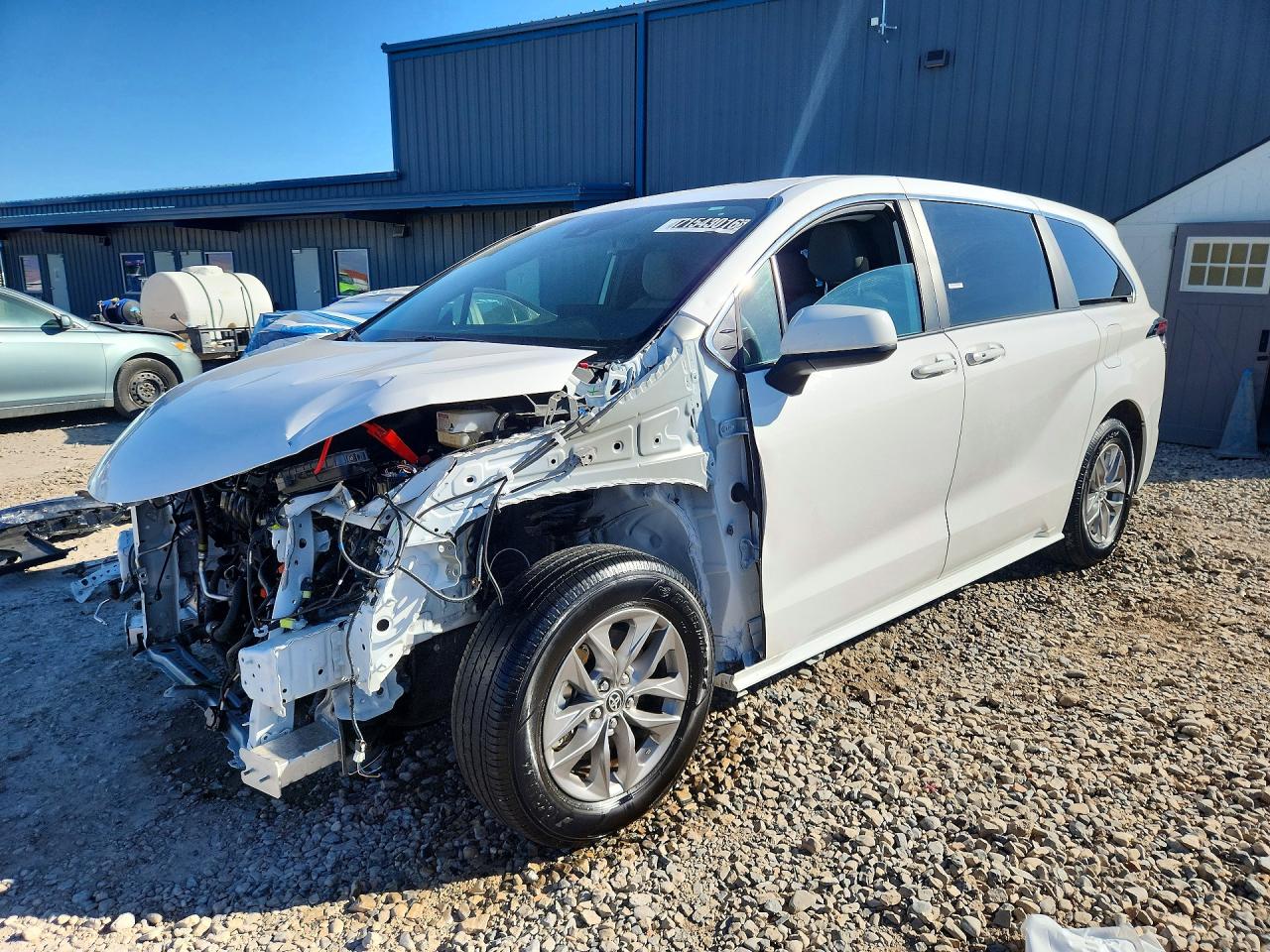 2026 TOYOTA SIENNA LE | 5TDKRKEC1TS295463 | UPCARS