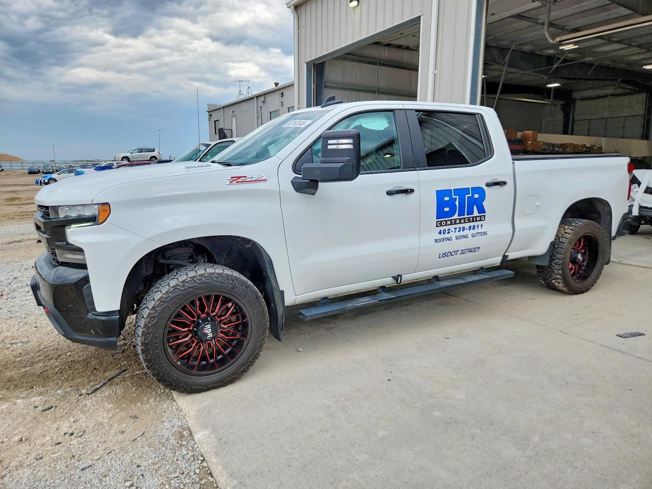 2022 CHEVROLET SILVERADO K1500 LT TRAIL BOSS | 3GCUYFET6NG190678 | UPCARS