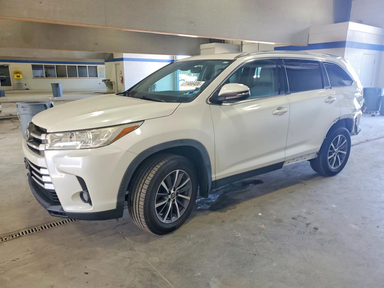2019 TOYOTA HIGHLANDER XLE | 5TDJZRFH6KS619231 | UPCARS