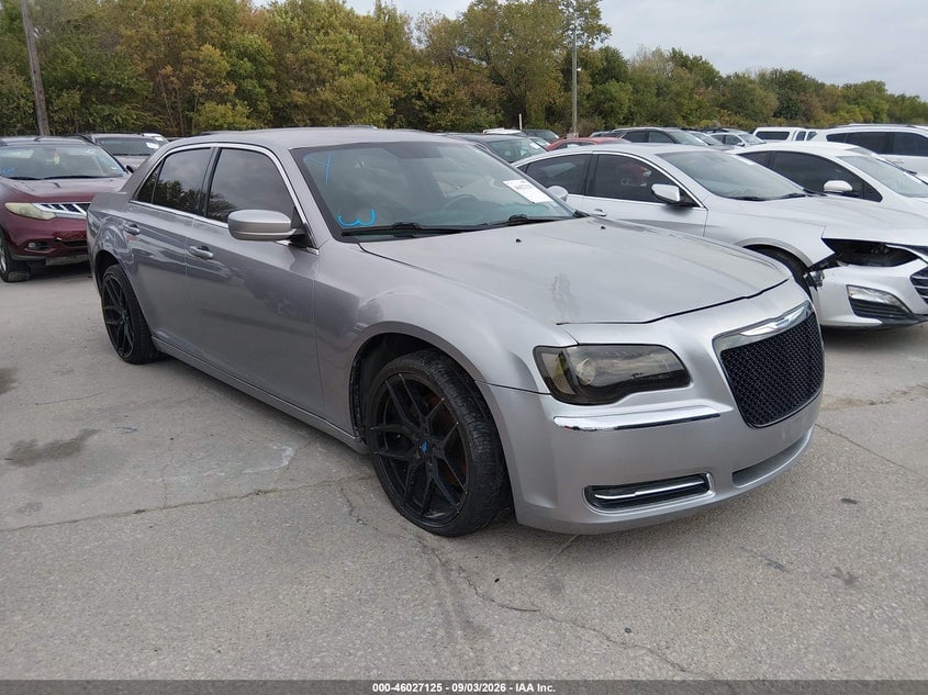 2013 CHRYSLER 300 MOTOWN | 2C3CCAAG6DH561203 | UPCARS