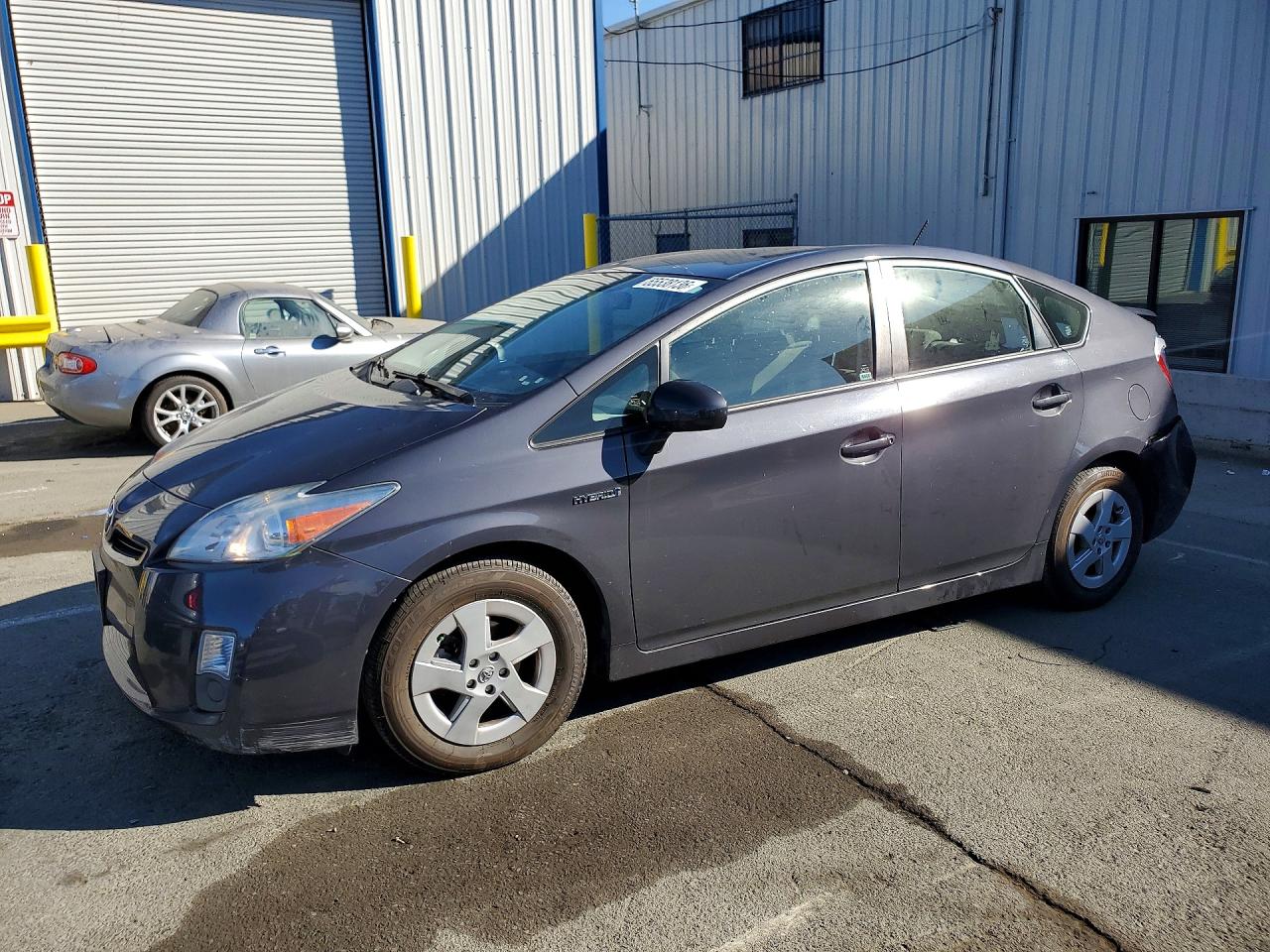 2011 TOYOTA PRIUS THREE | JTDKN3DU7B5358050 | UPCARS