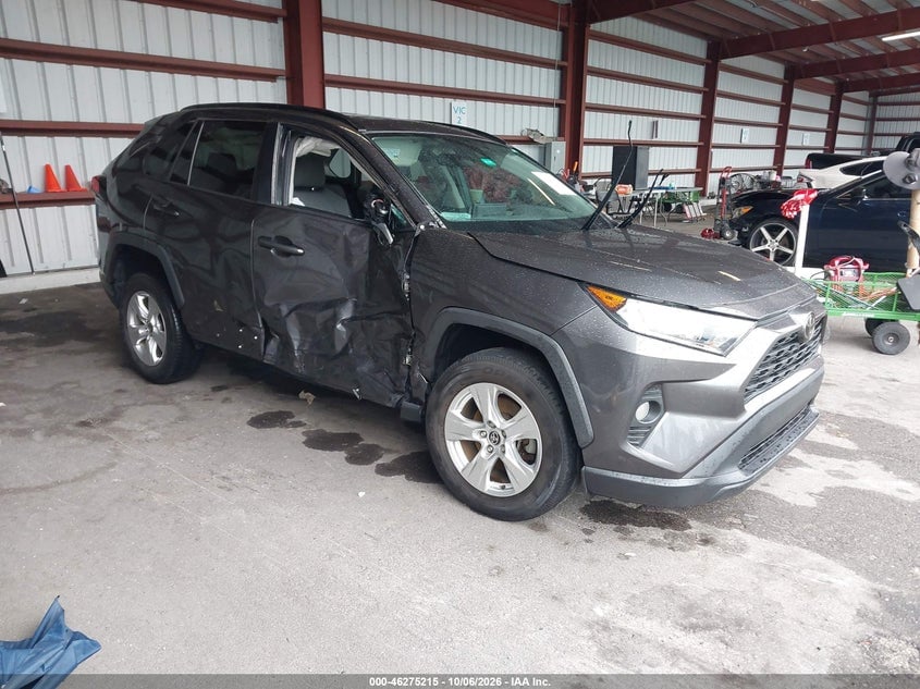 2021 TOYOTA RAV4 XLE | 2T3W1RFV4MC156172 | UPCARS