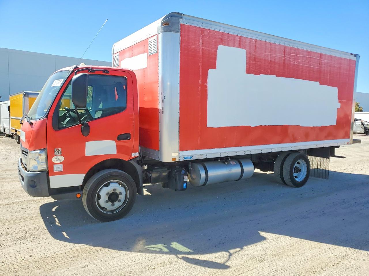 2018 HINO ALL OTHER BOX TRUCK | JHHSDM2H4JK006376 | UPCARS