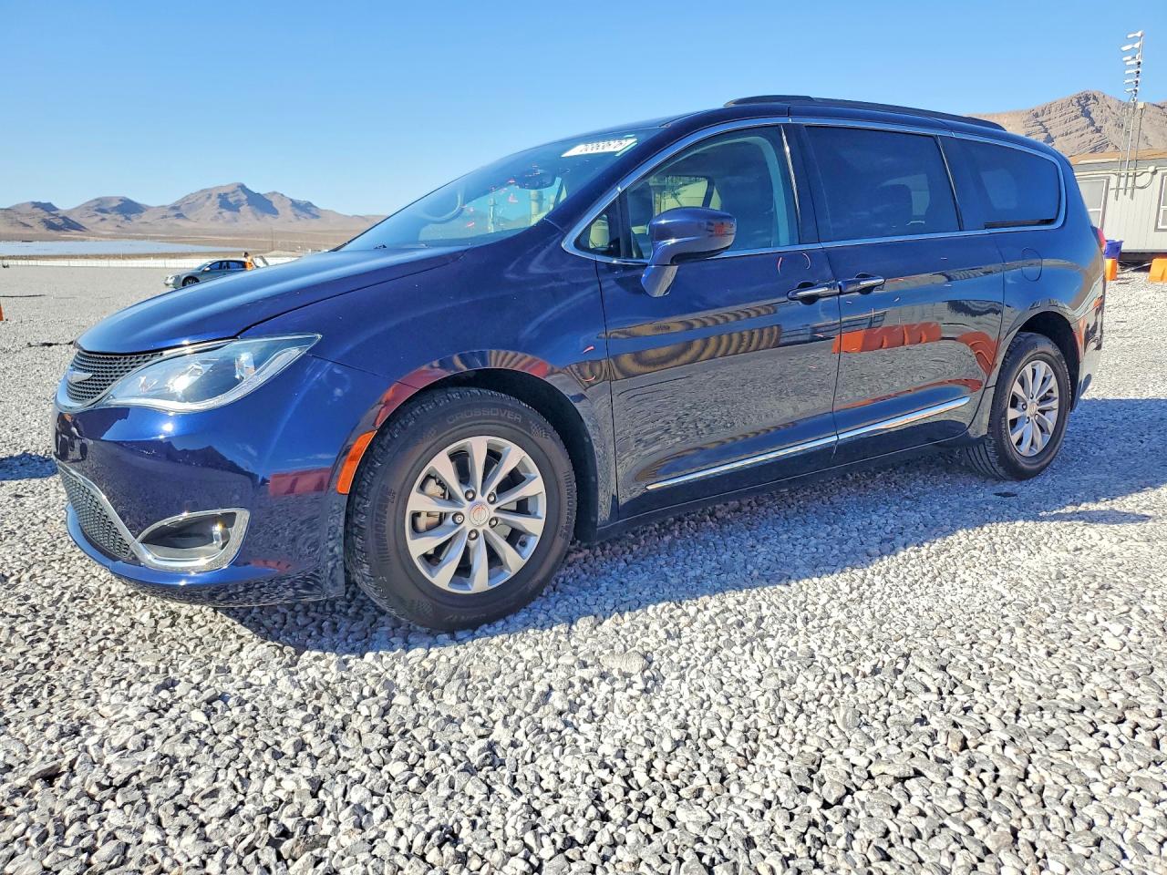2017 CHRYSLER PACIFICA TOURING L | 2C4RC1BG2HR743730 | UPCARS