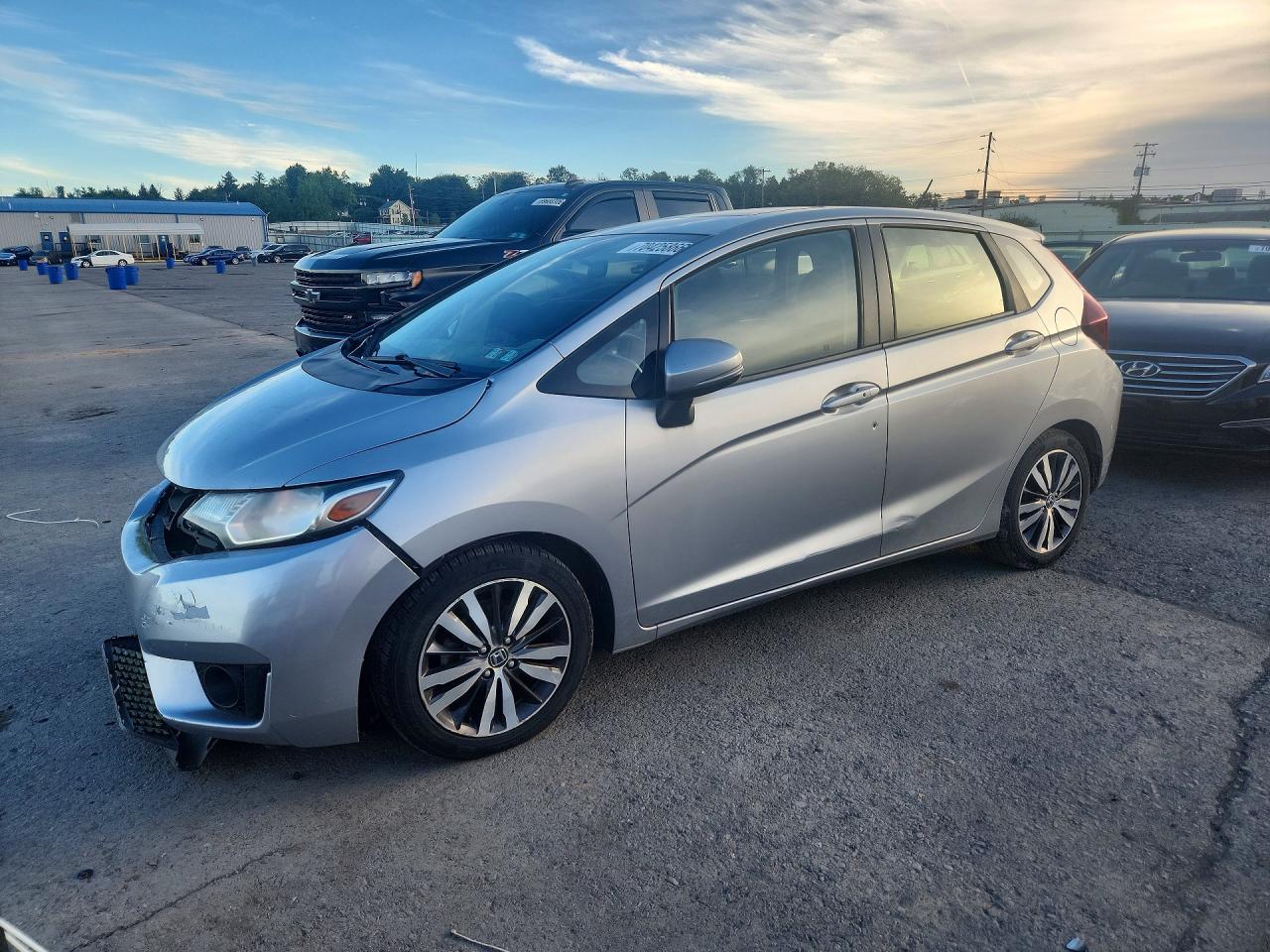 2017 HONDA FIT EX | JHMGK5H77HS014953 | UPCARS