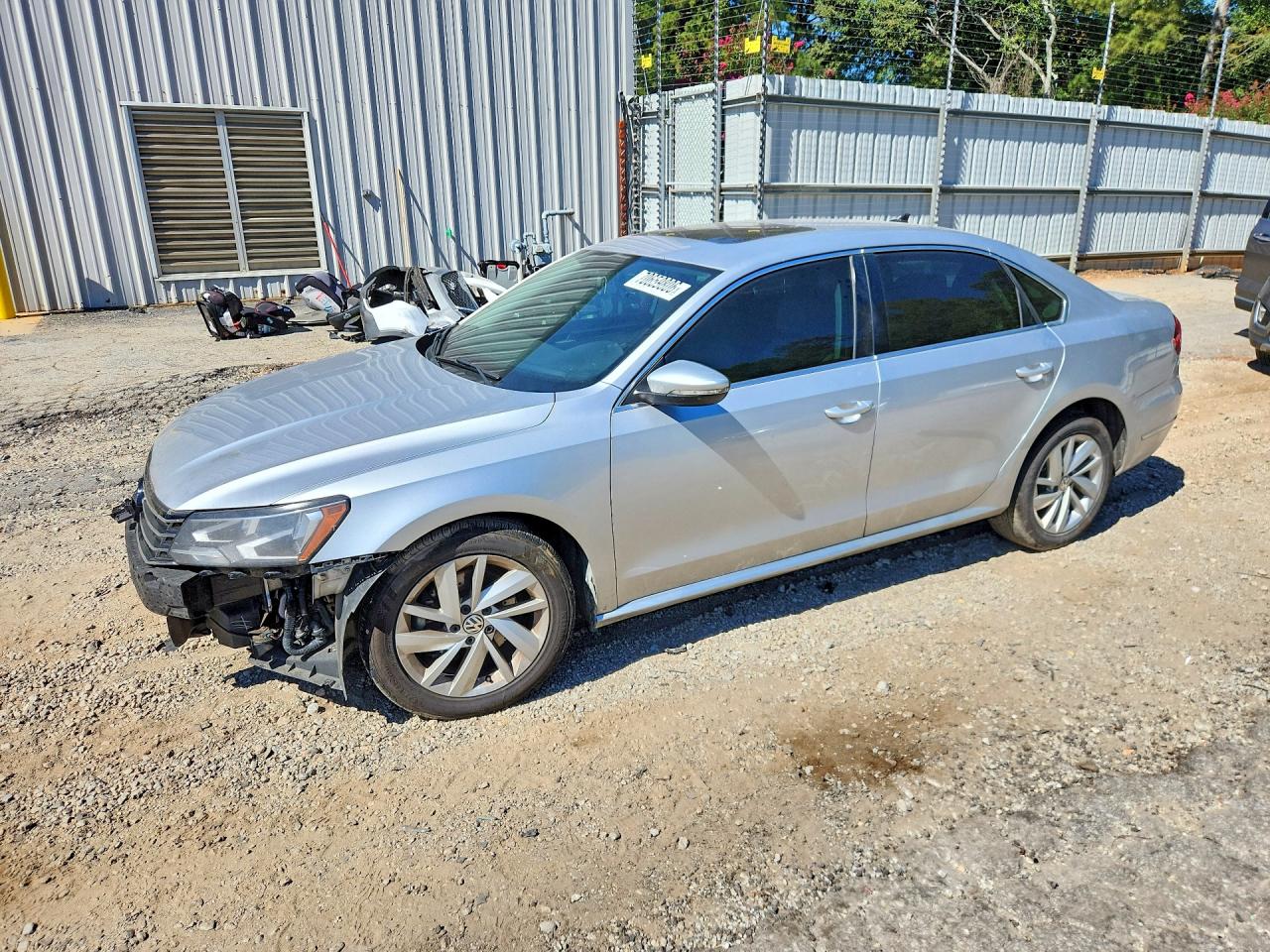 2018 VOLKSWAGEN PASSAT SE | 1VWBA7A32JC049866 | UPCARS