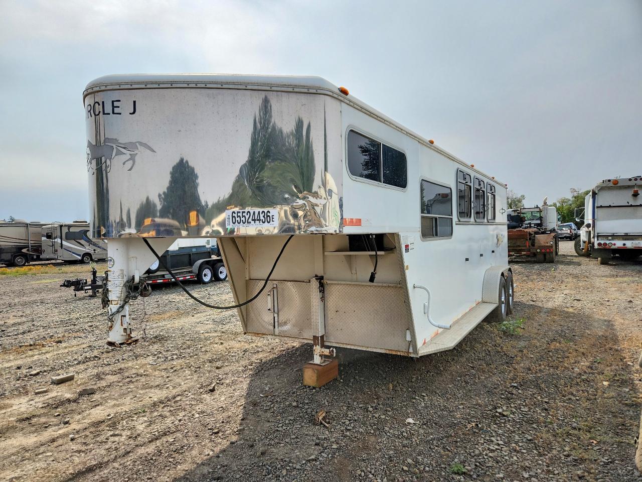 2006 WESTERN WORLD UNKNOWN HORSE TRAILER | 46YHG272461075925 | UPCARS