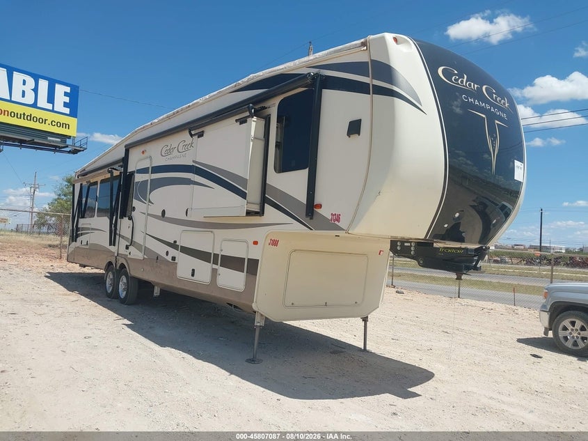 2018 FOREST RIVER CEDAR 38ERK | 4X4FCRP23JS219953 | UPCARS