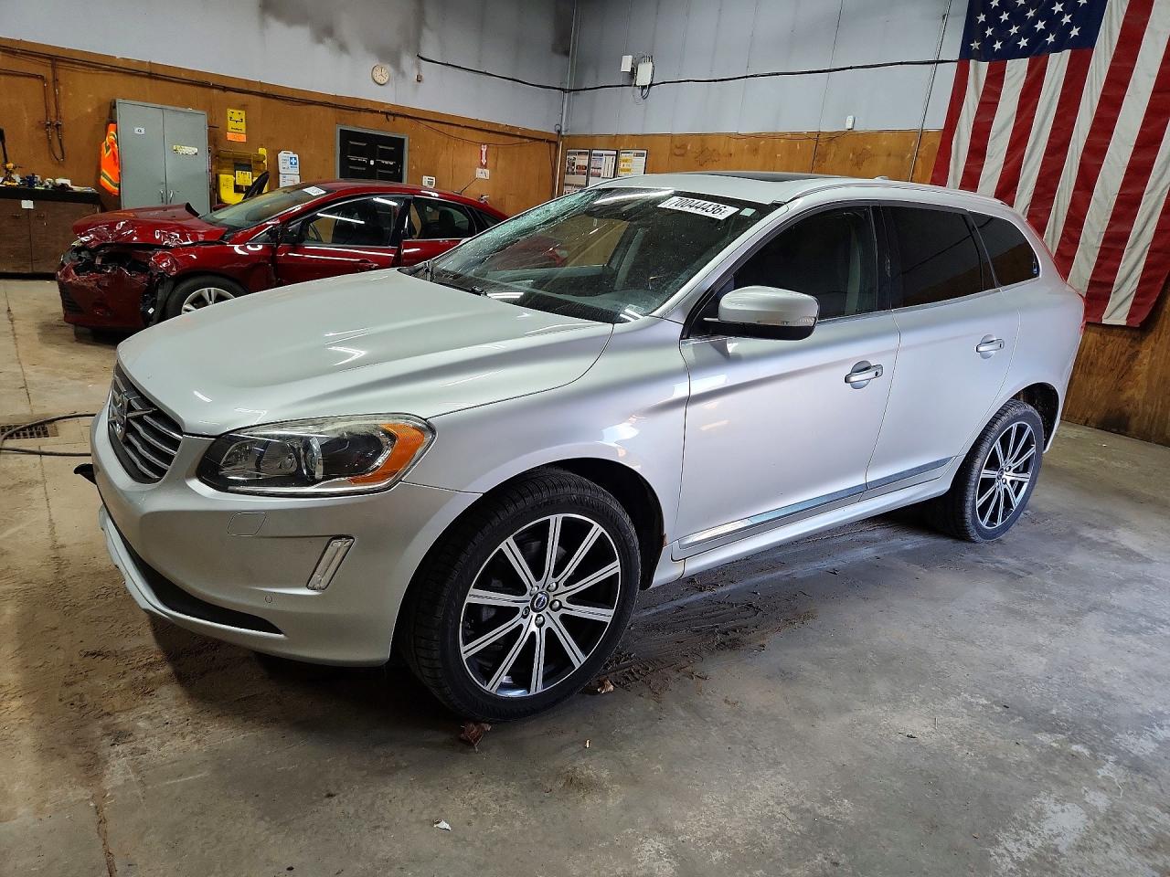 2017 VOLVO XC60 T6 INSCRIPTION | YV449MRUXH2141854 | UPCARS