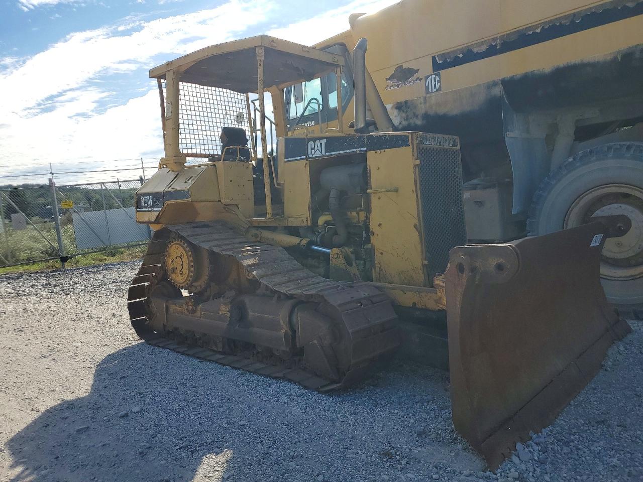 1999 CAT CONSTRUCTI ERPILLAR D5M DOZER | 5ES00786 | UPCARS