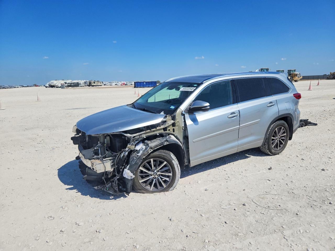 2018 TOYOTA HIGHLANDER XLE | 5TDJZRFH2JS496591 | UPCARS