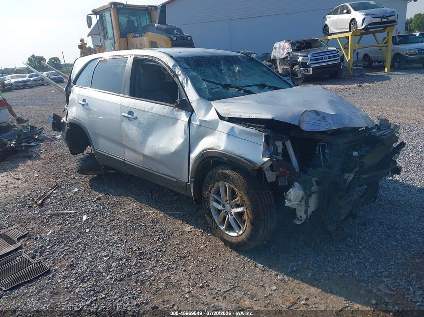 2015 KIA SORENTO LX | 5XYKT3A61FG613428 | UPCARS