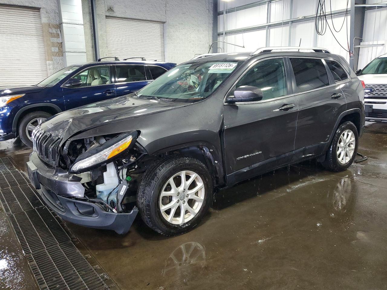 2015 JEEP CHEROKEE LATITUDE | 1C4PJMCS4FW776931 | UPCARS