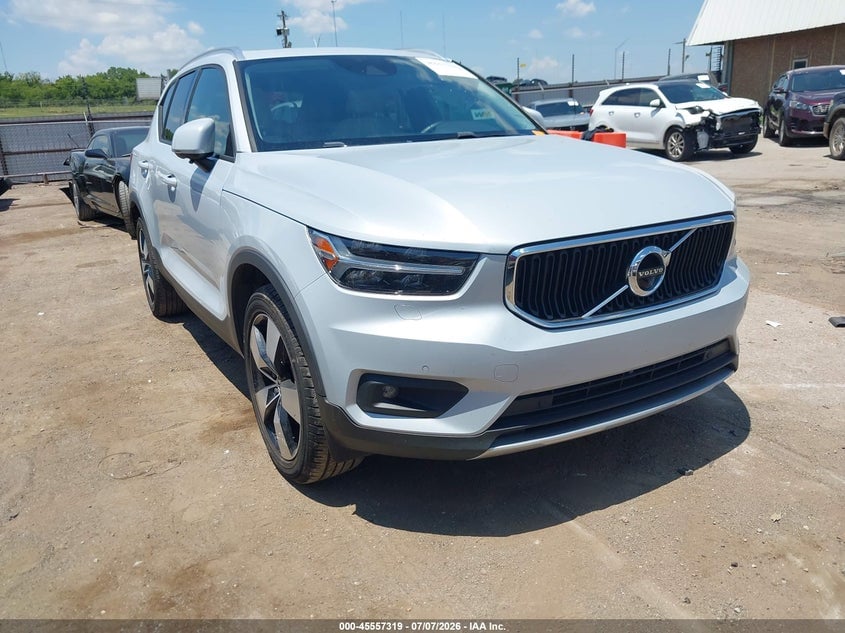 2020 VOLVO XC40 T5 MOMENTUM | YV4162UK8L2320201 | UPCARS