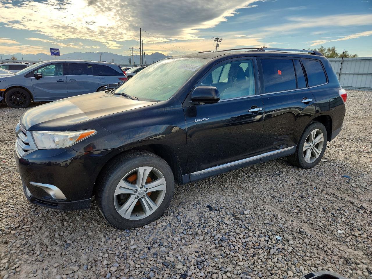 2011 TOYOTA HIGHLANDER LIMITED | 5TDDK3EH1BS054113 | UPCARS