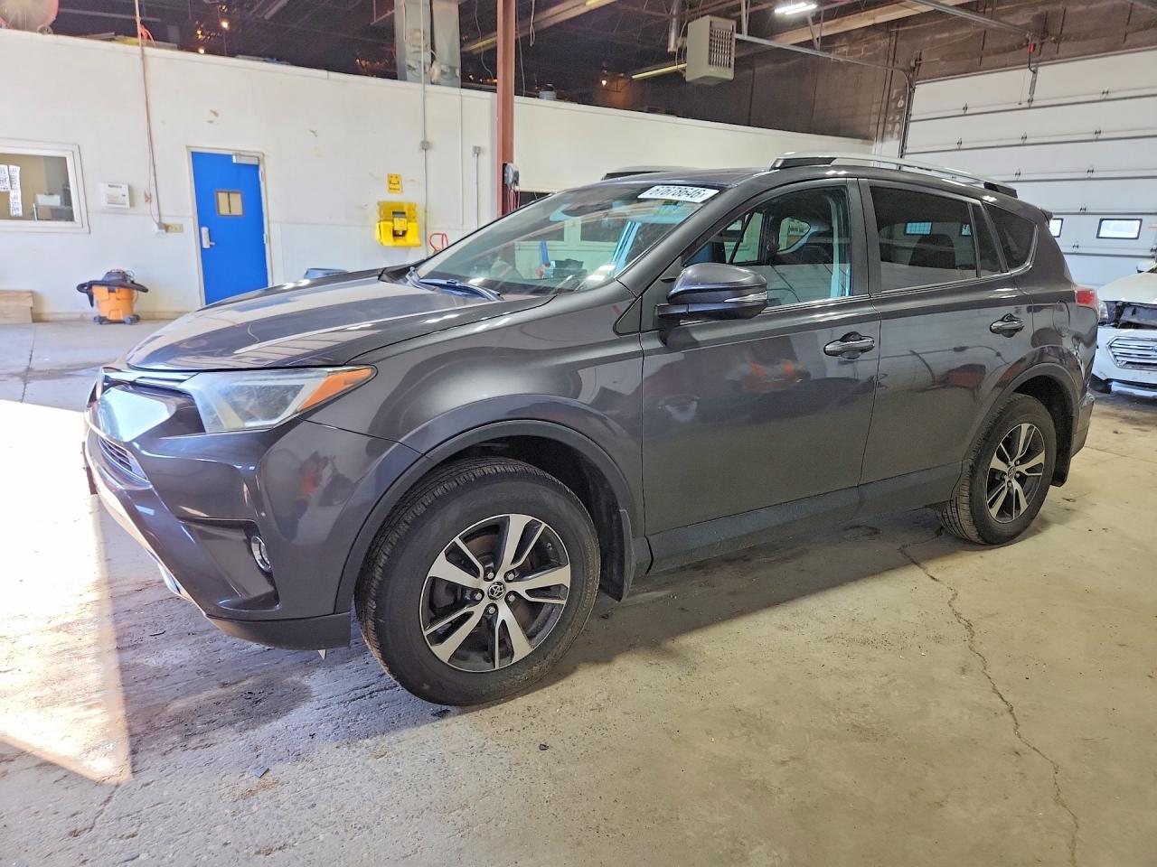 2018 TOYOTA RAV4 XLE | 2T3RFREV7JW781918 | UPCARS