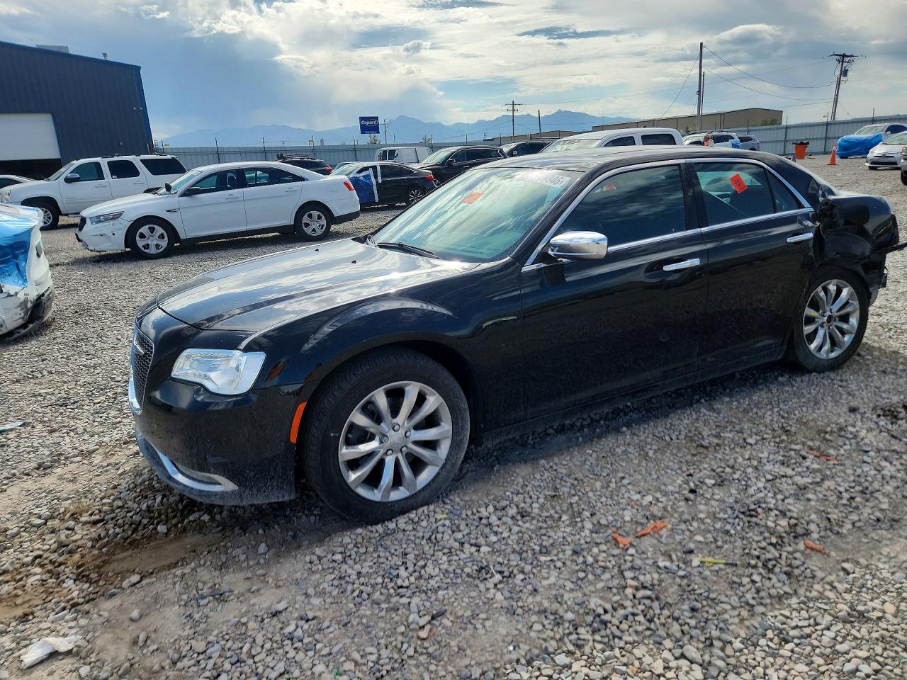 2018 CHRYSLER 300 LIMITED | 2C3CCAKG6JH118091 | UPCARS