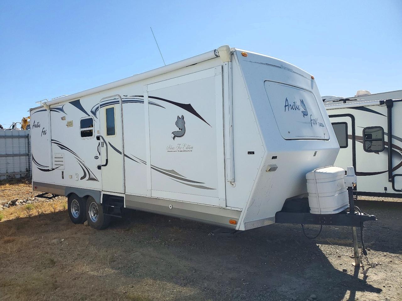 2010 NORTHWOOD ARCTIC FOX CAMPER | 4N11F2729A0134420 | UPCARS