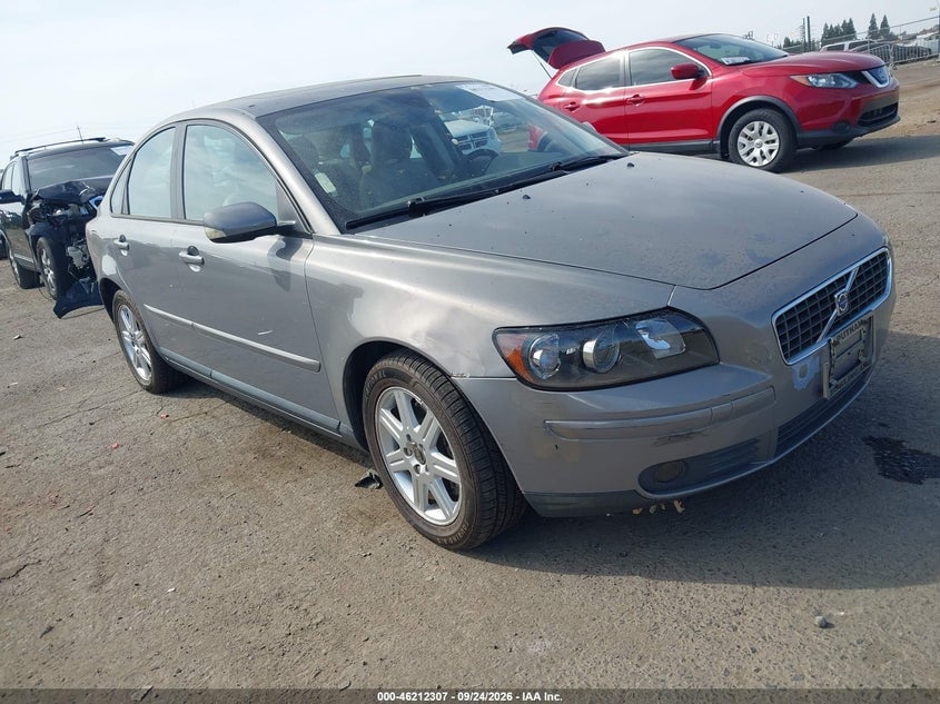 2005 VOLVO S40 T5 | YV1MS682252050604 | UPCARS