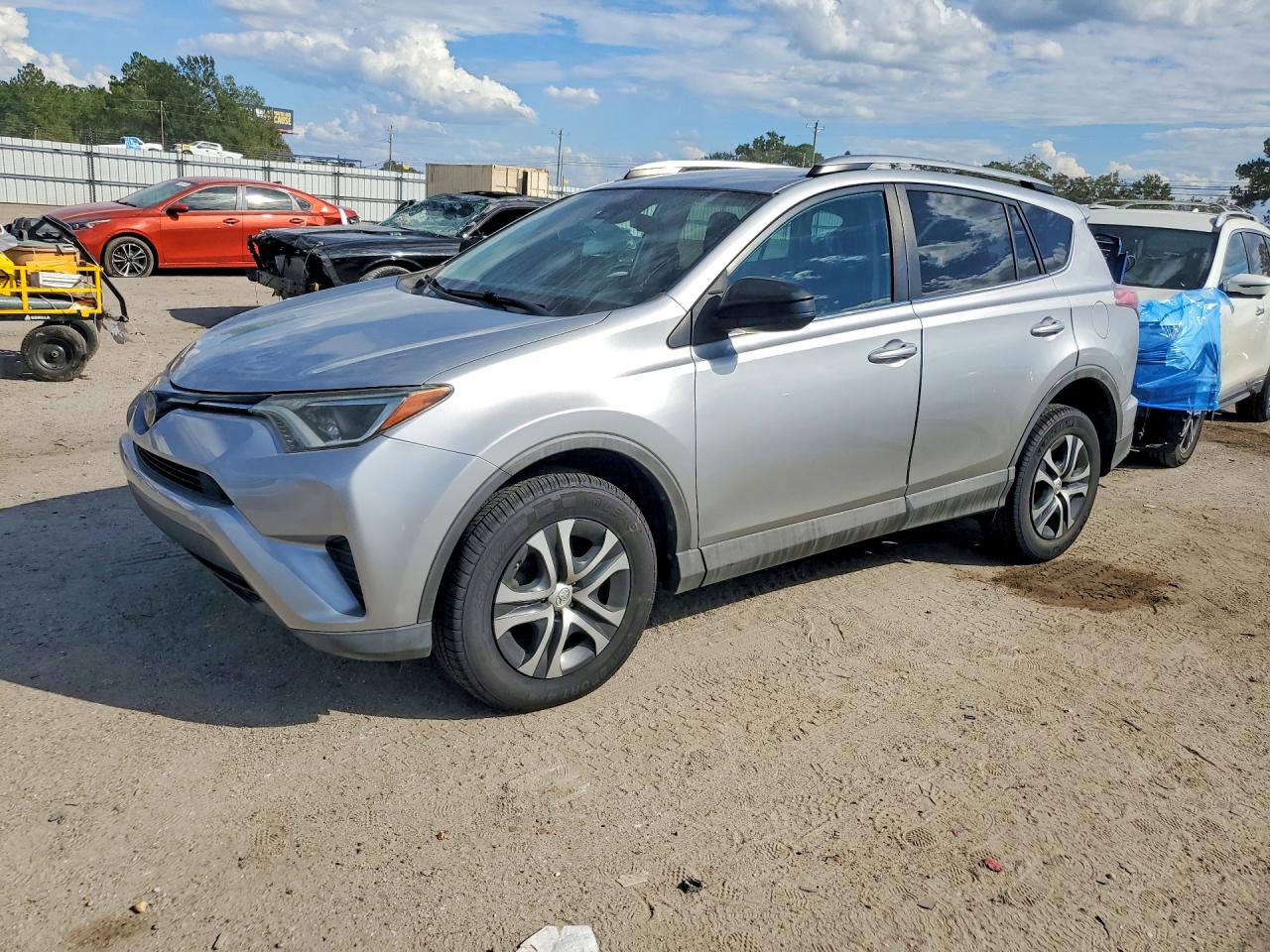 2018 TOYOTA RAV4 LE | 2T3ZFREV5JW513174 | UPCARS