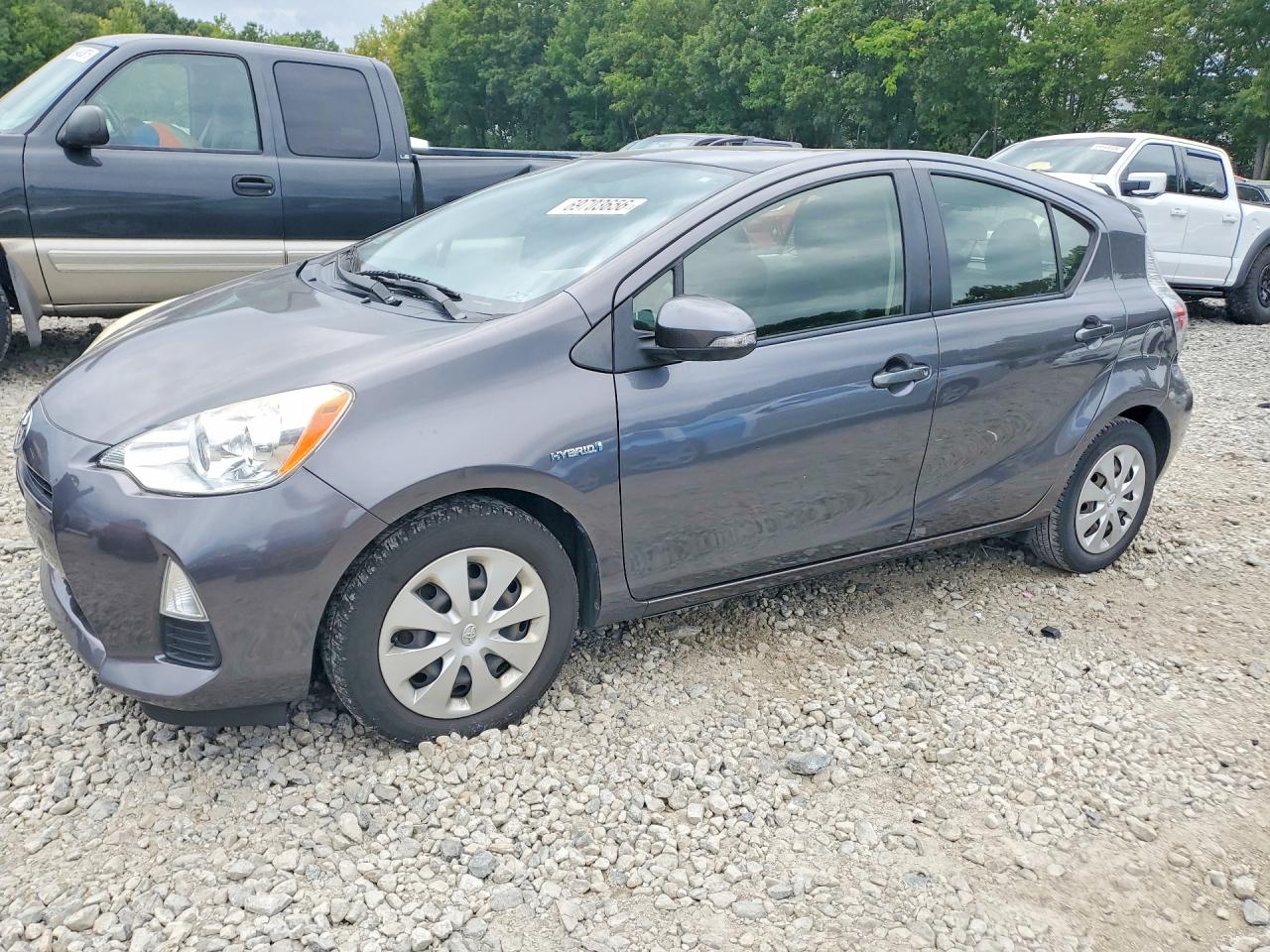 2014 TOYOTA PRIUS TWO | JTDKDTB39E1572479 | UPCARS