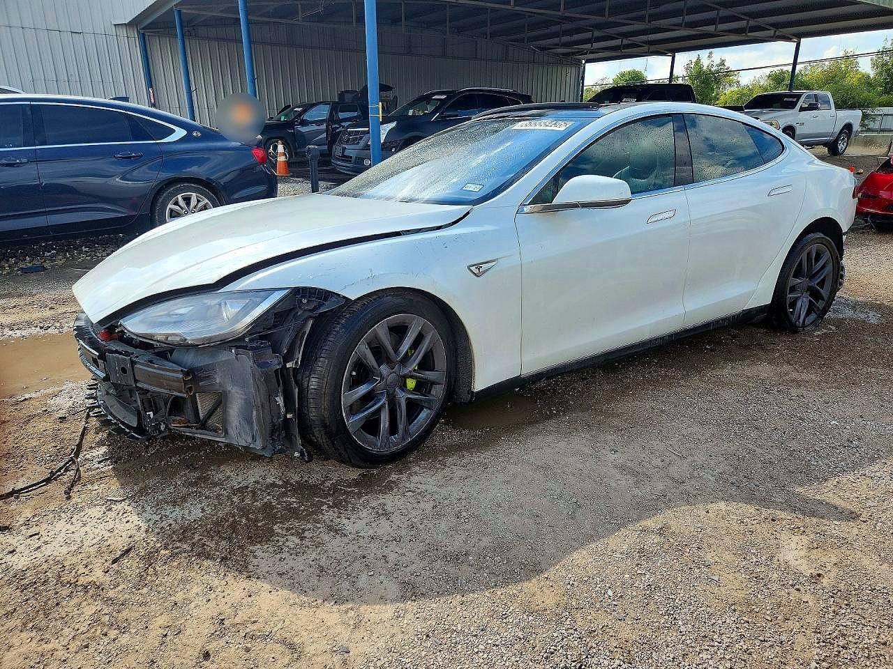 2015 TESLA MODEL S 70D | 5YJSA1S25FF096082 | UPCARS