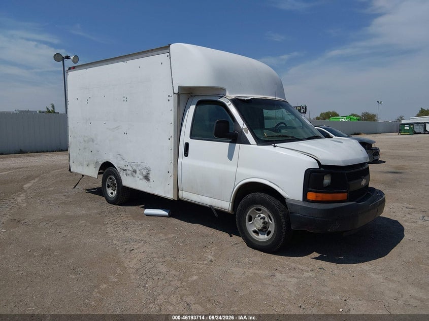 2008 CHEVROLET EXPRESS CUTAWAY WORK VAN | 1GBHG31KX81163541 | UPCARS