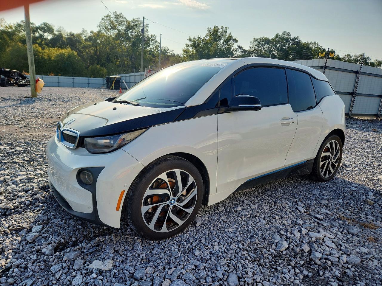 2017 BMW I SERIES REX | WBY1Z8C39HV890669 | UPCARS