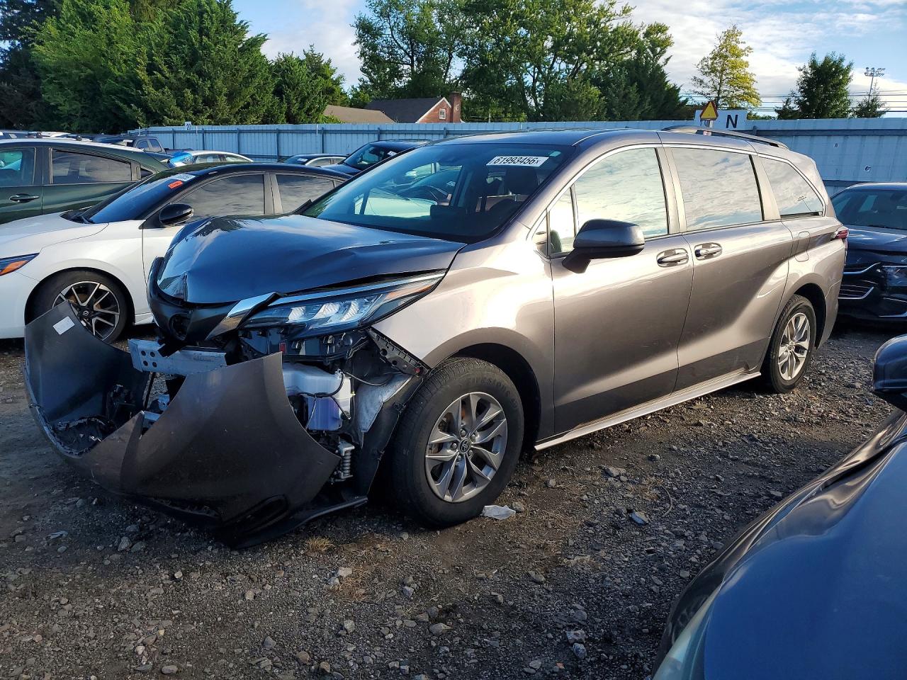 2022 TOYOTA SIENNA LE | 5TDKSKFC8NS042386 | UPCARS