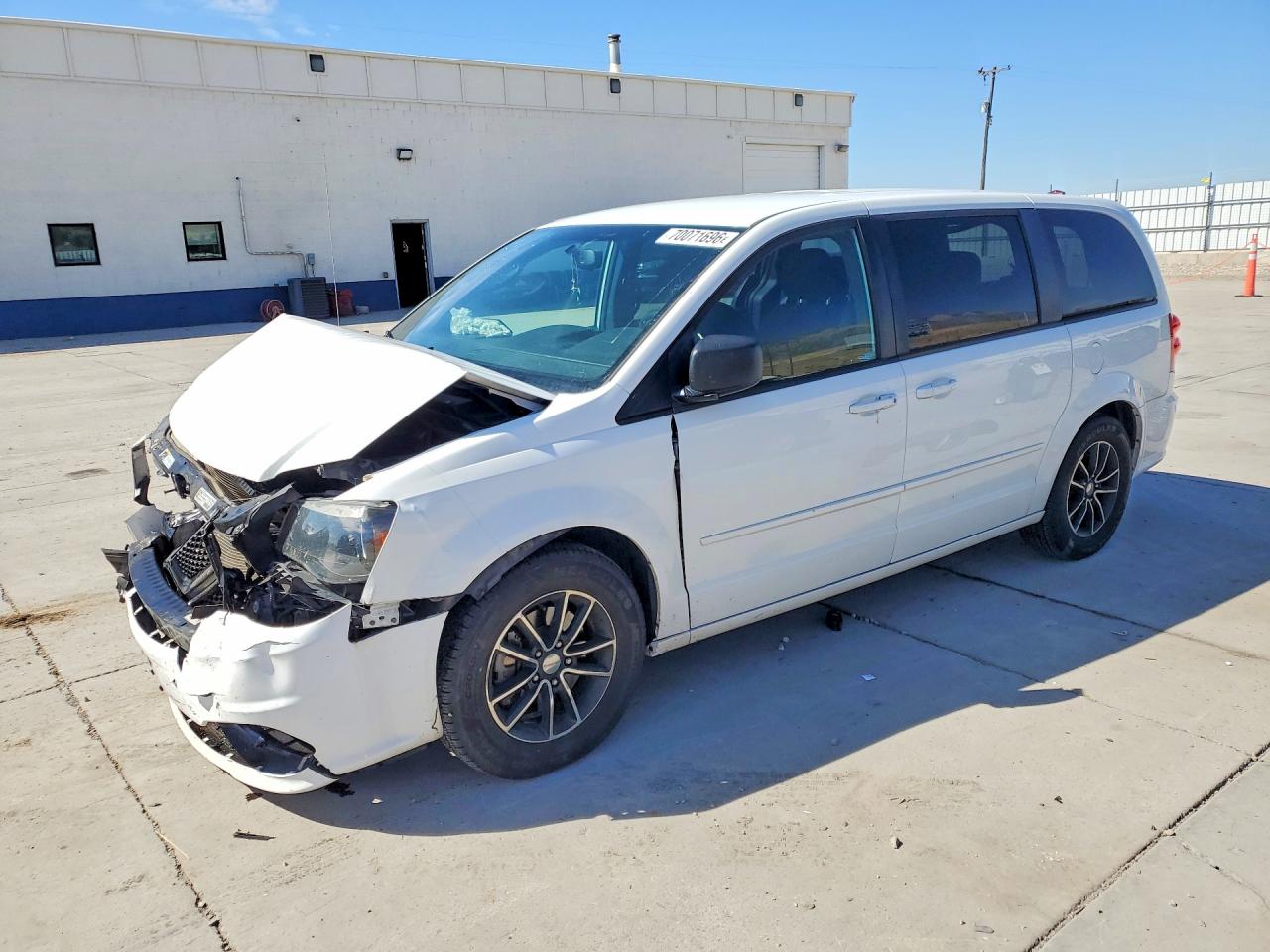 2015 DODGE CARAVAN SE | 2C4RDGBG8FR667721 | UPCARS