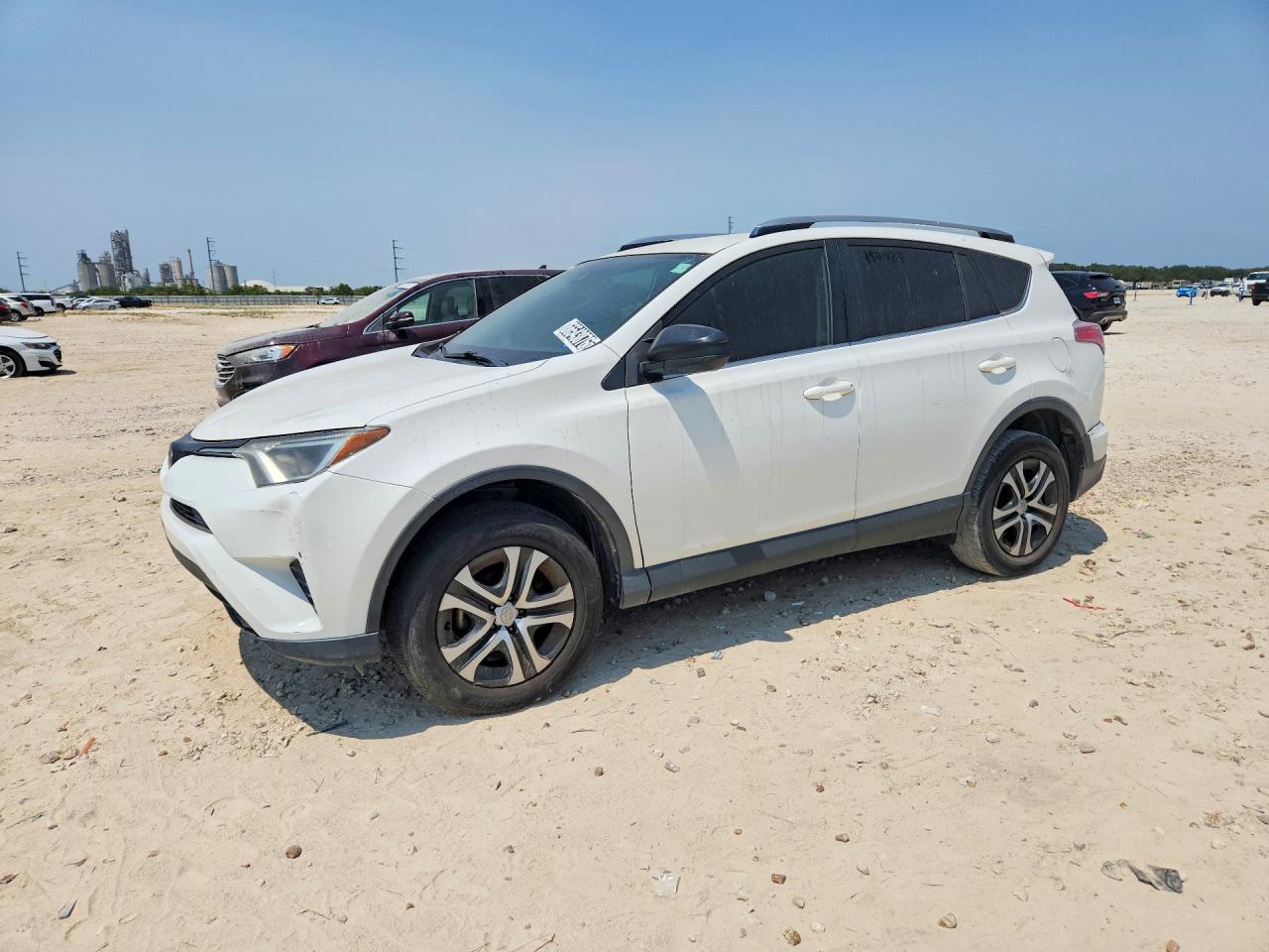 2017 TOYOTA RAV4 LE | JTMZFREV5HJ136094 | UPCARS