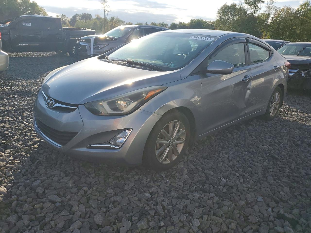 2015 HYUNDAI ELANTRA SE | 5NPDH4AE3FH608019 | UPCARS