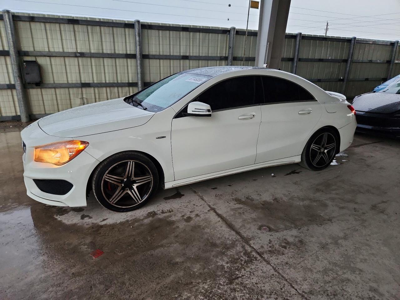 2016 MERCEDES-BENZ CLA-CLASS 250 | WDDSJ4EB5GN331375 | UPCARS