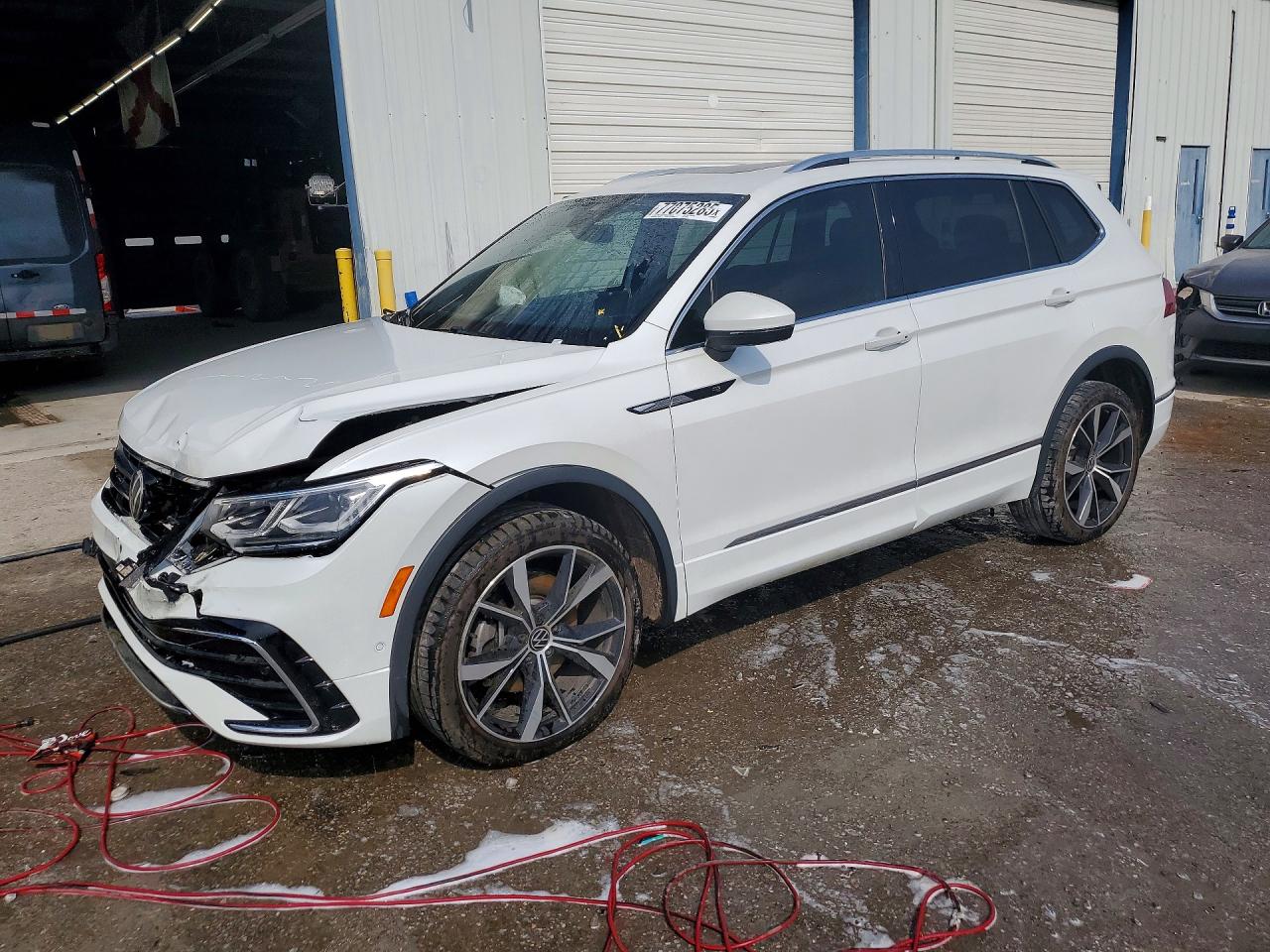 2022 VOLKSWAGEN TIGUAN SEL R-LINE | 3VV4B7AXXNM137212 | UPCARS