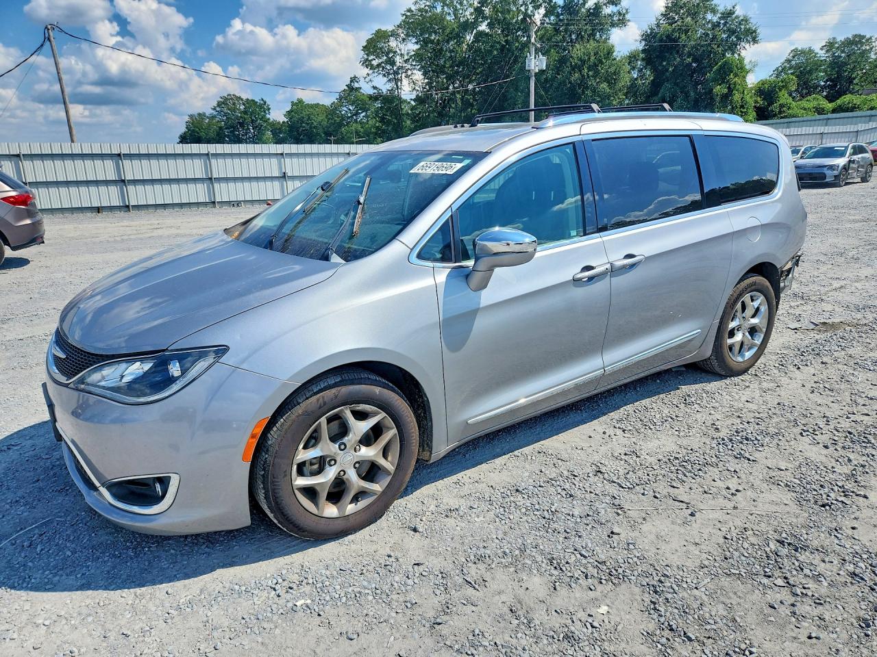 2018 CHRYSLER PACIFICA LIMITED | 2C4RC1GG4JR232809 | UPCARS