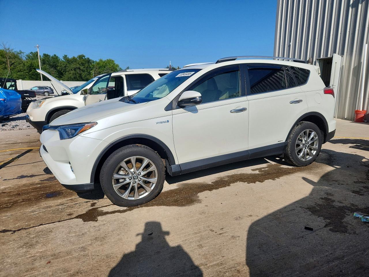2016 TOYOTA RAV4 LIMITED | JTMDJREV1GD045331 | UPCARS